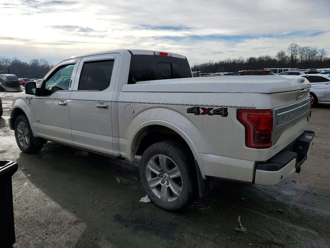 2015 FORD F150 SUPERCREW photo 2