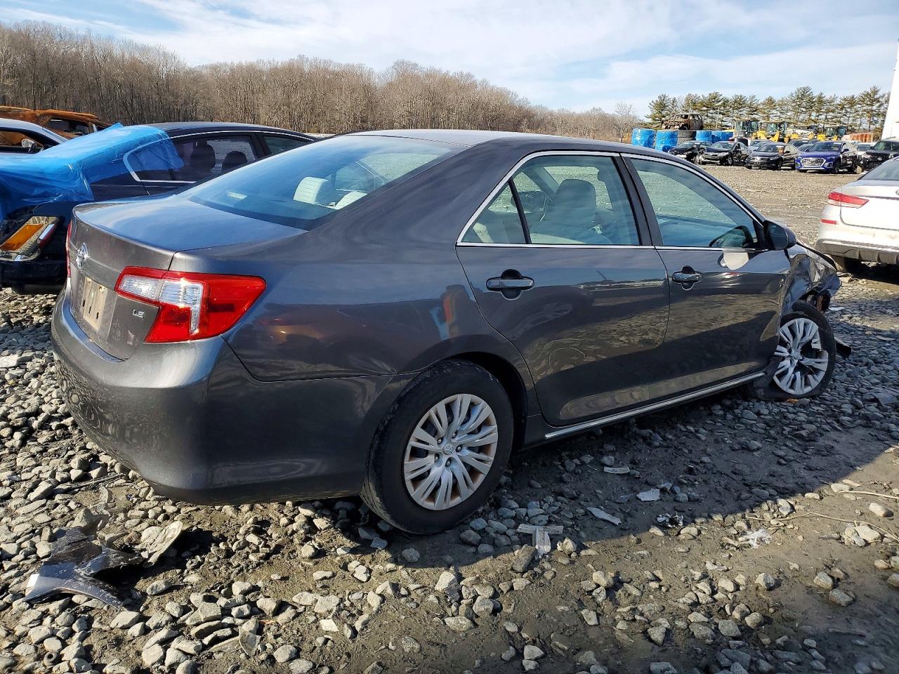 2012 TOYOTA CAMRY BASE photo 3