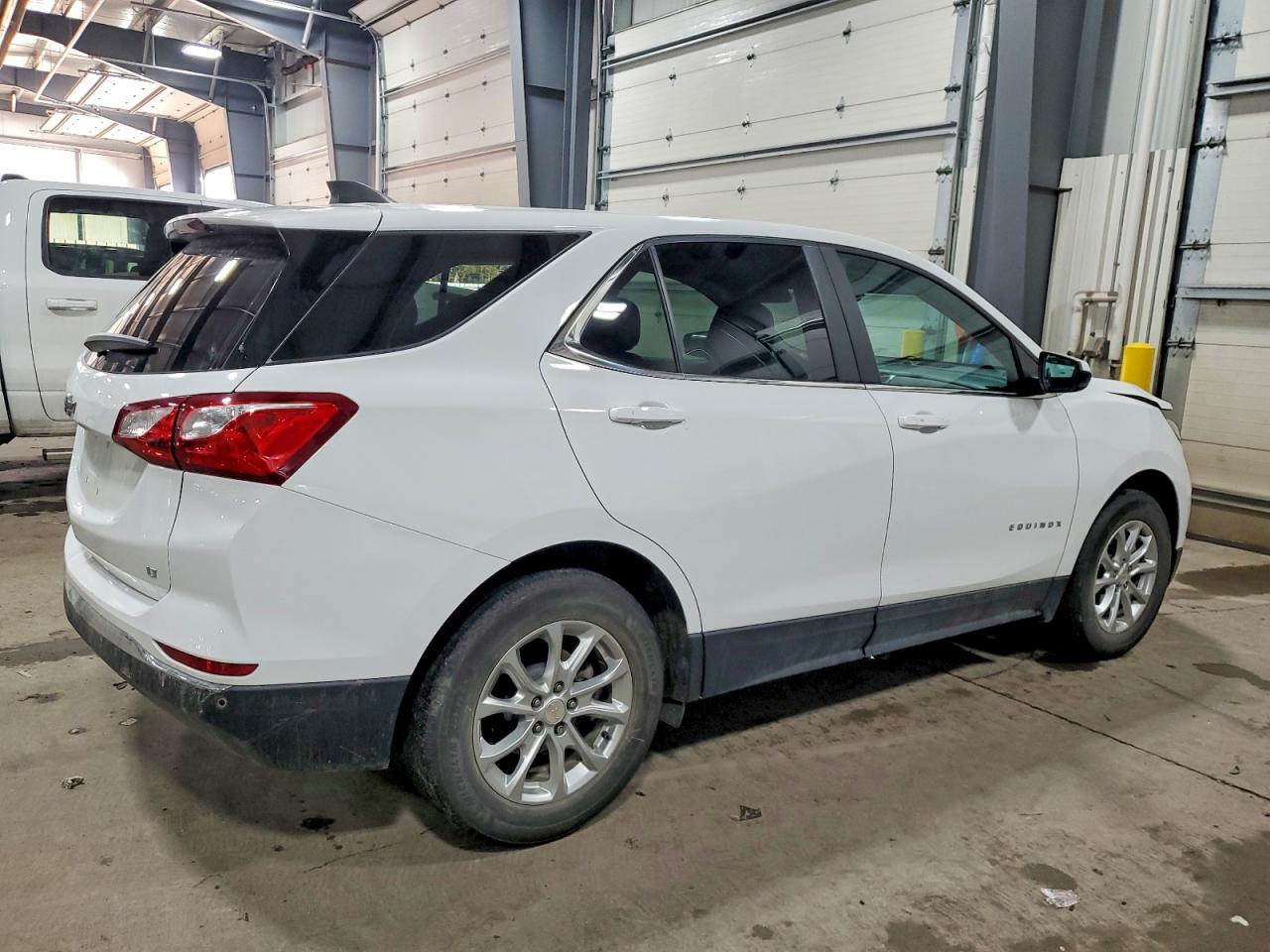 2021 CHEVROLET EQUINOX LT photo 3