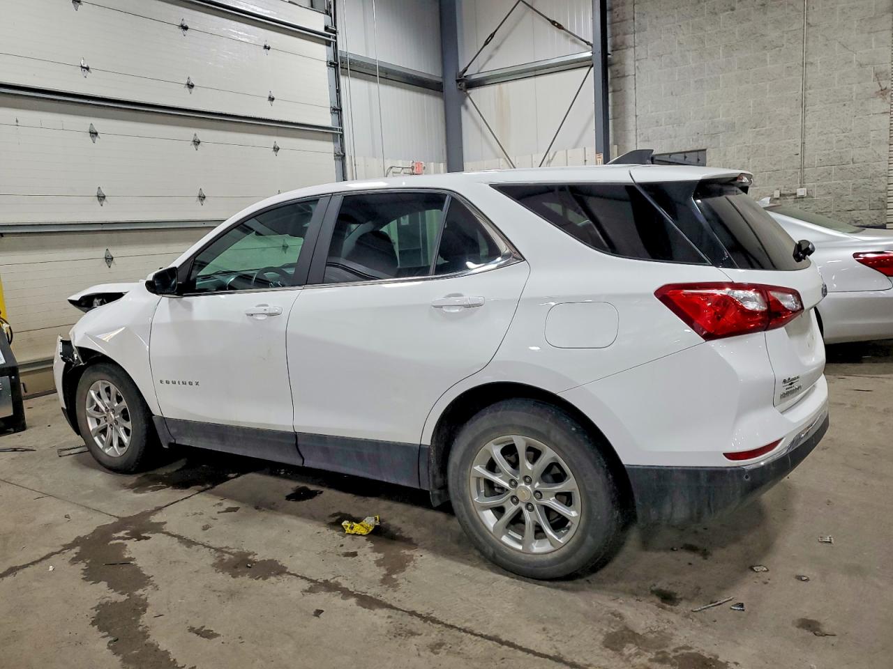 2021 CHEVROLET EQUINOX LT photo 2