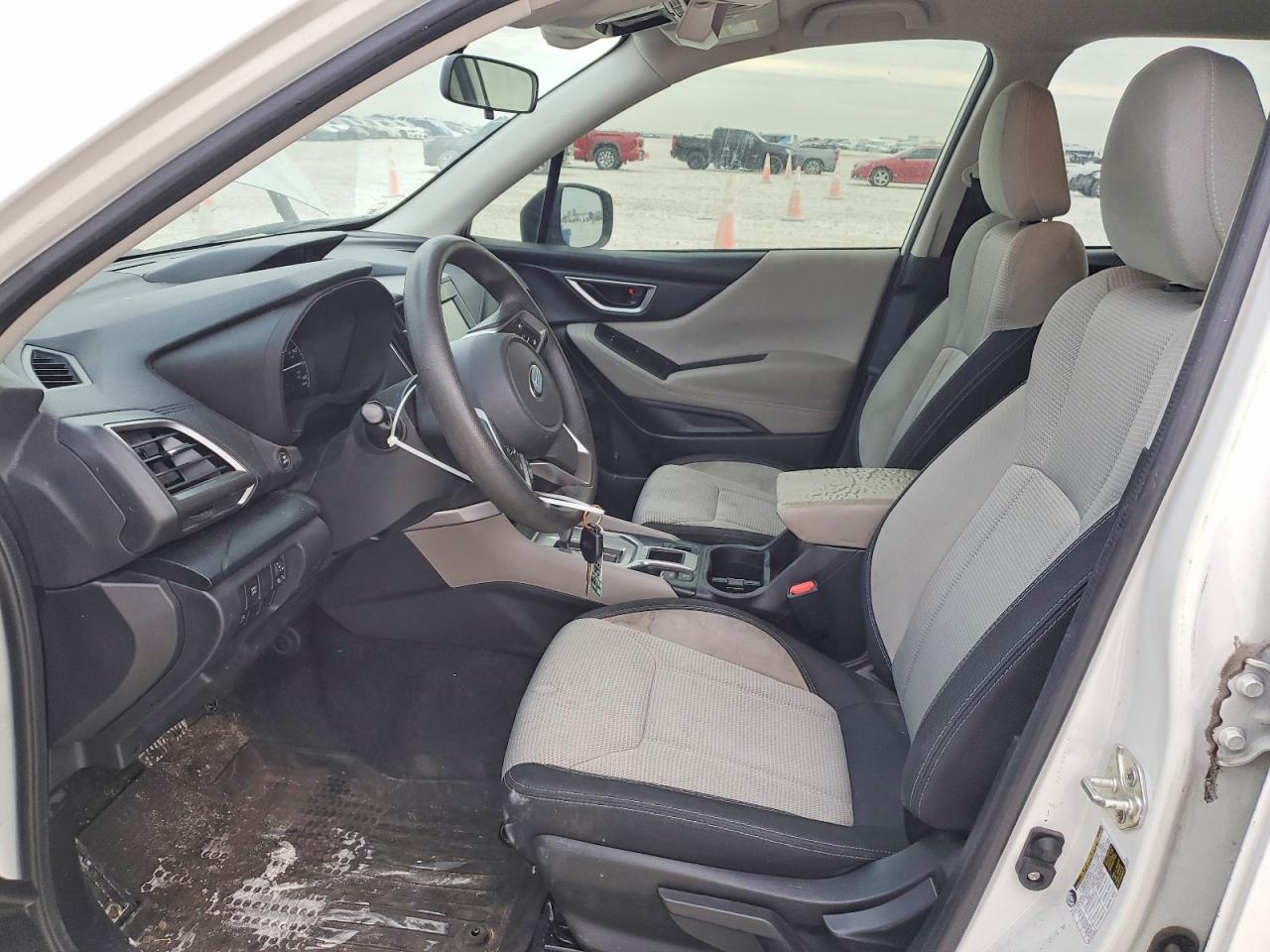 2021 SUBARU FORESTER photo 7