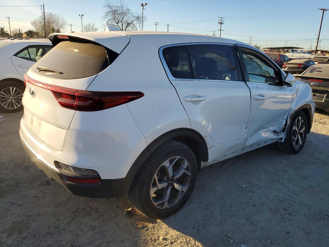 2020 KIA SPORTAGE LX photo 3
