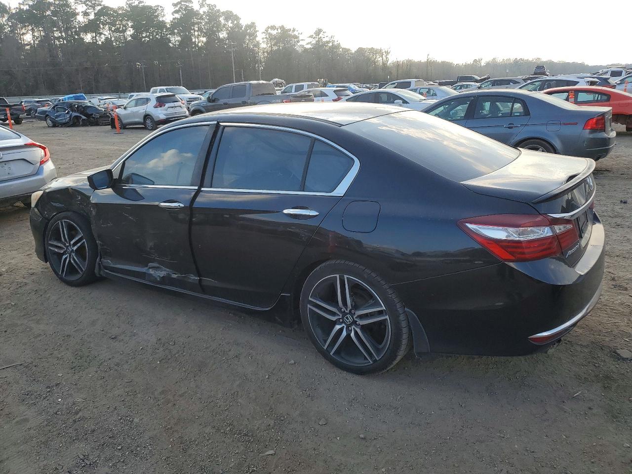 2017 HONDA ACCORD SPORT photo 2