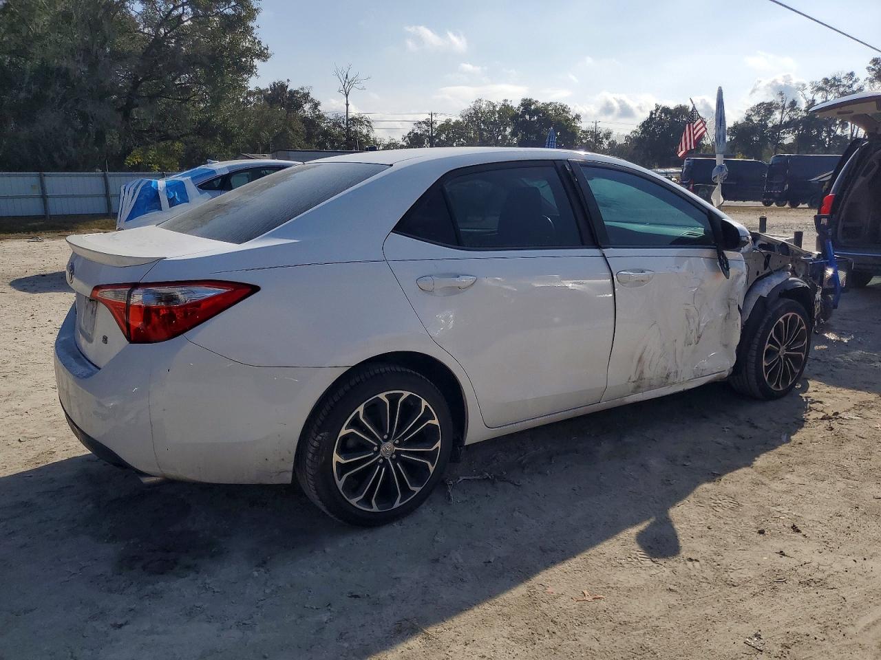 2014 TOYOTA COROLLA S PLUS photo 3