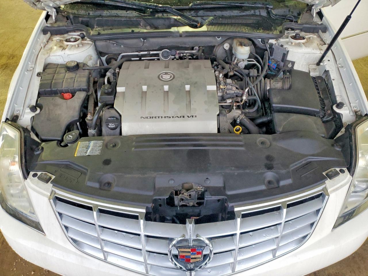 2009 CADILLAC DTS photo 11