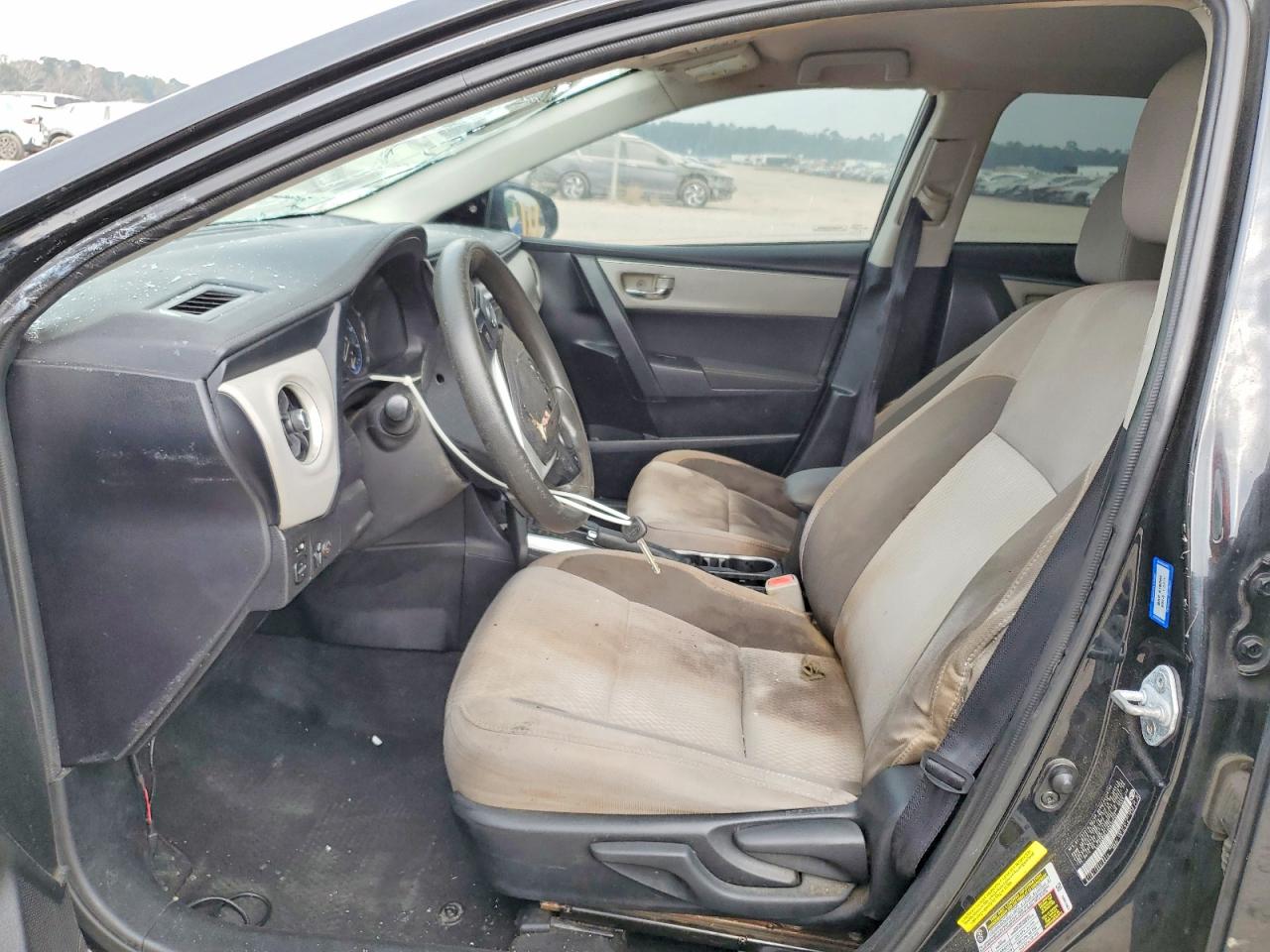 2017 TOYOTA COROLLA L photo 7
