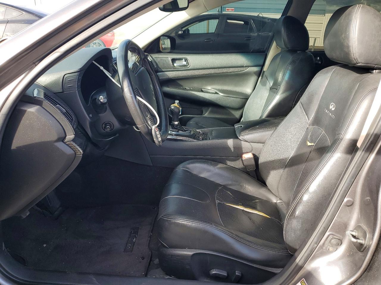 2013 INFINITI G37 photo 7