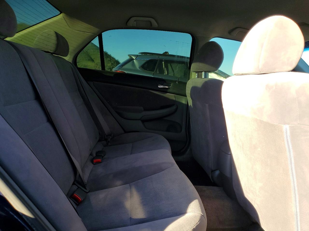 2003 HONDA ACCORD DX photo 10