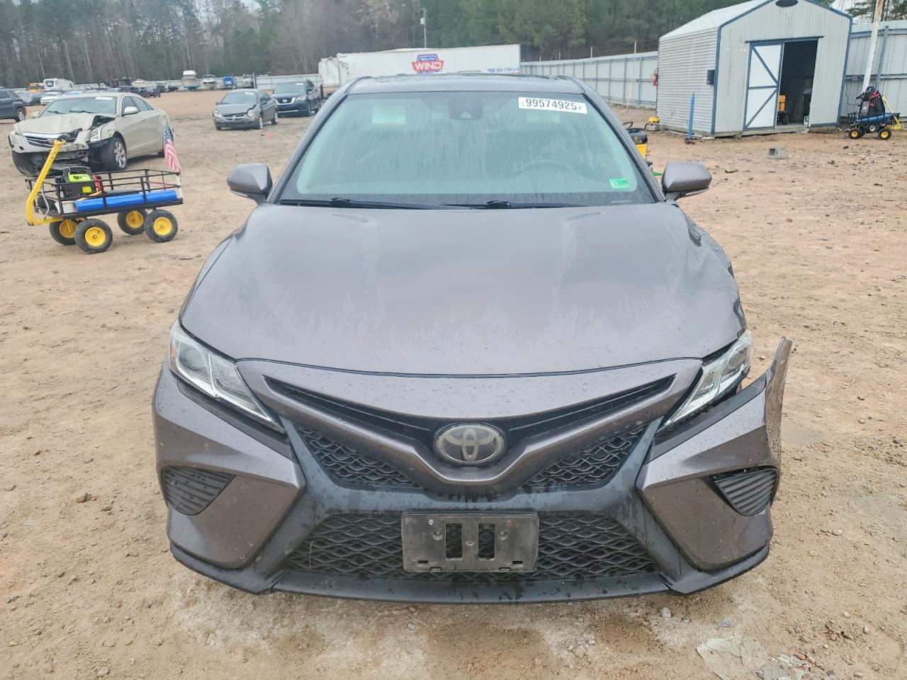 2018 TOYOTA CAMRY L photo 5