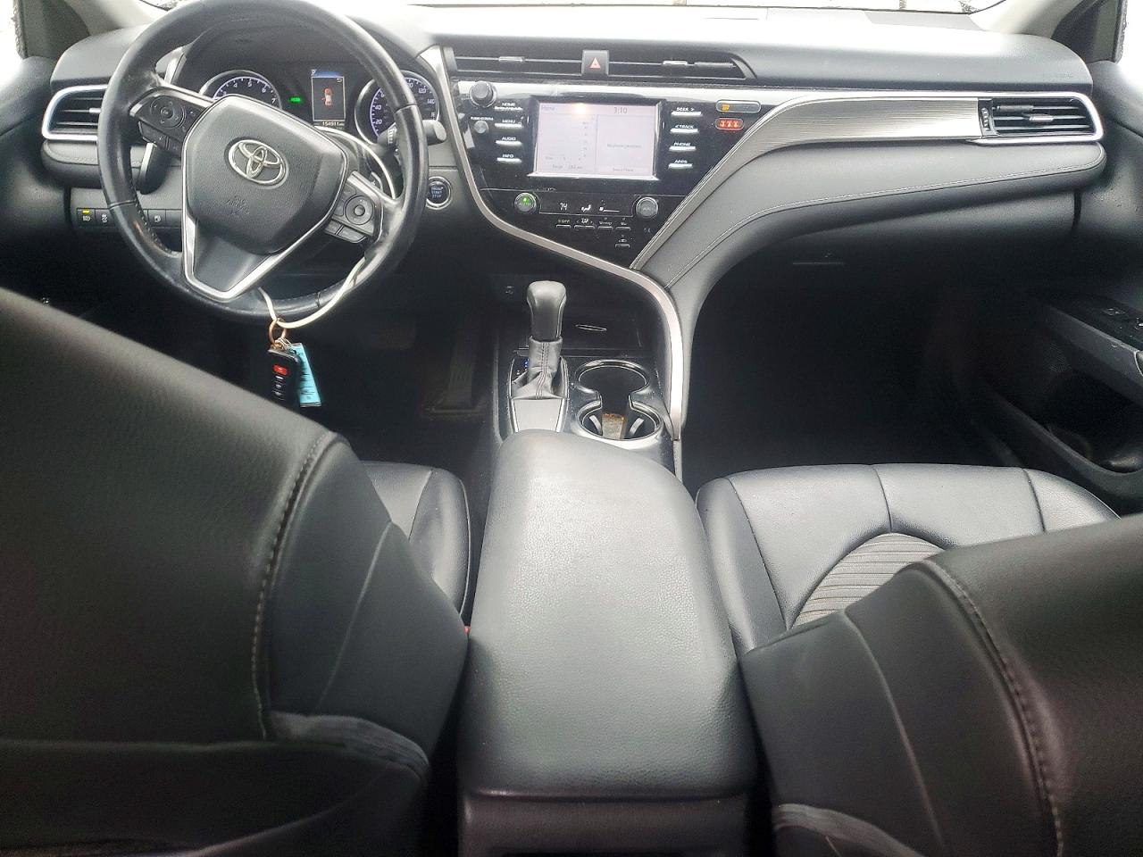 2018 TOYOTA CAMRY L photo 8