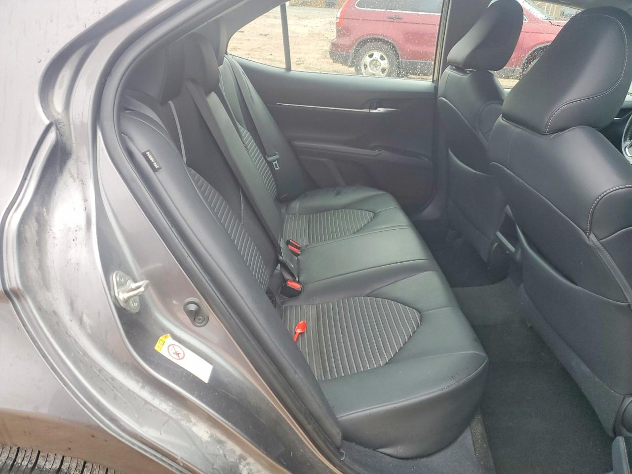 2018 TOYOTA CAMRY L photo 10