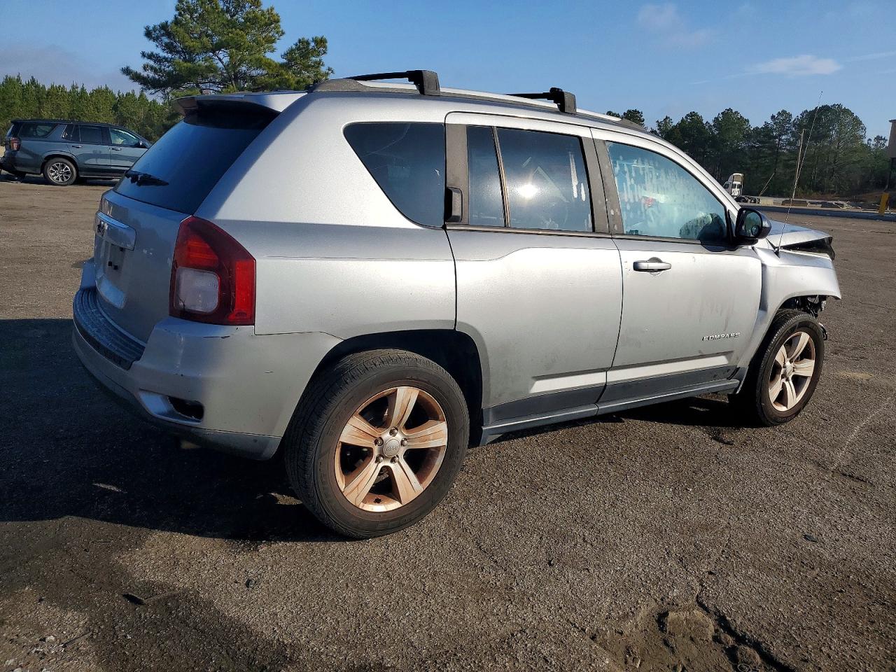 2017 JEEP COMPASS SPORT photo 3