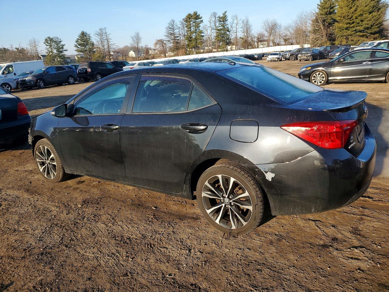 2017 TOYOTA COROLLA L photo 2