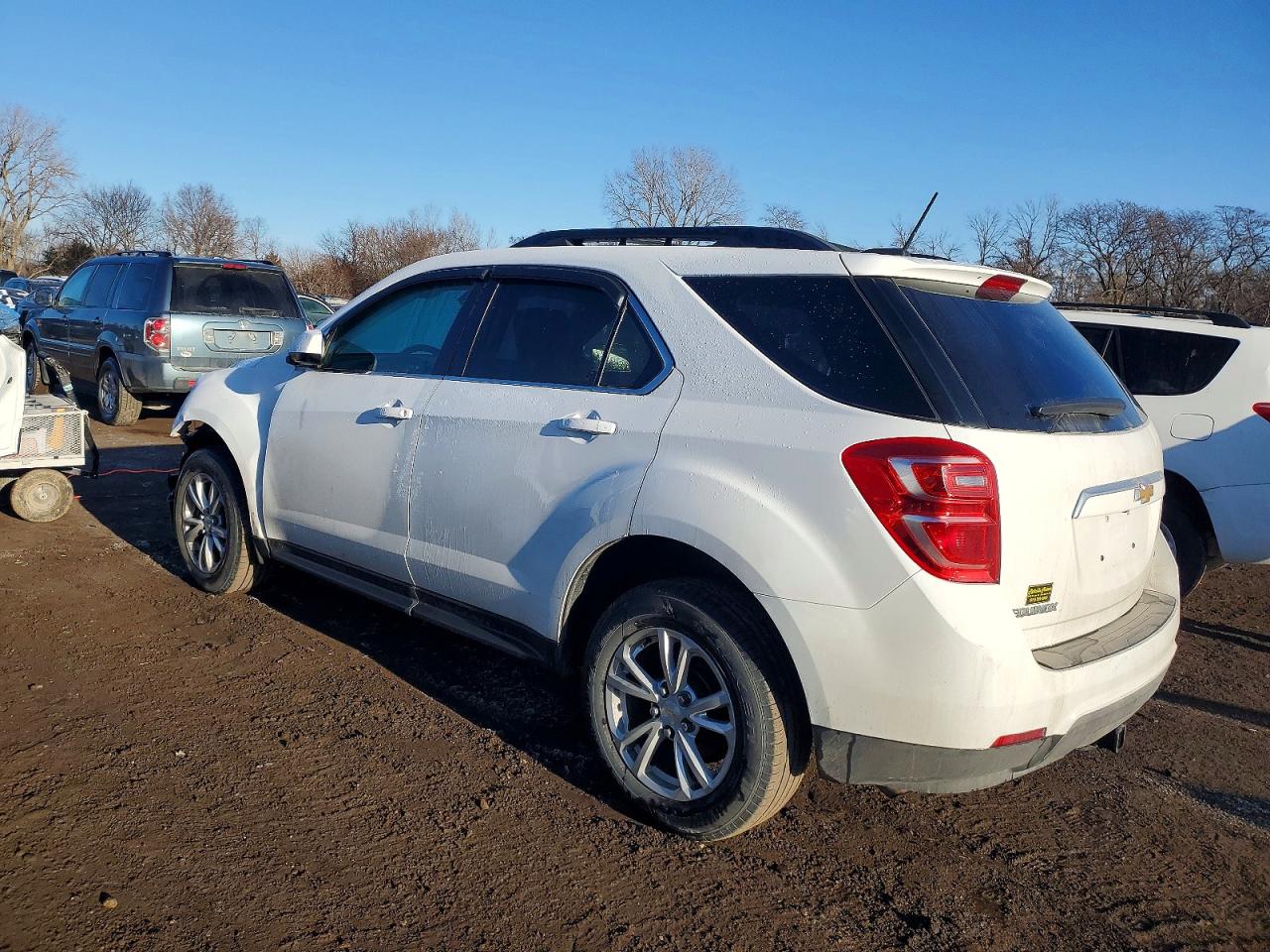 2017 CHEVROLET EQUINOX LT photo 2