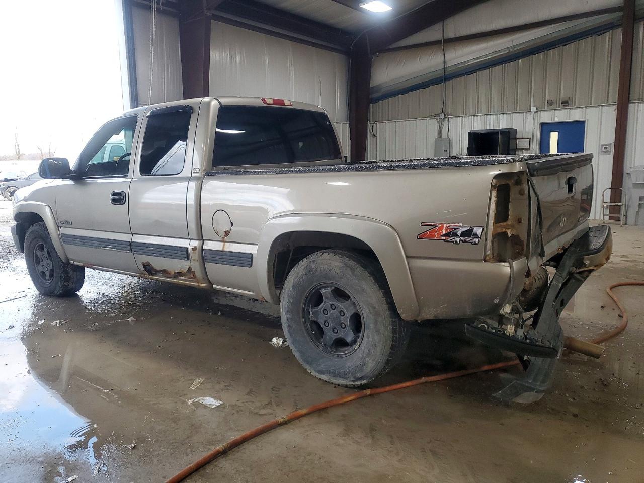 2002 CHEVROLET SILVERADO K1500 photo 2