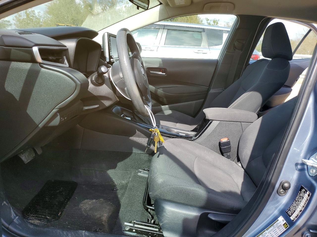 2021 TOYOTA COROLLA LE photo 7