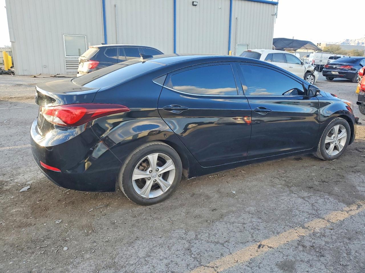 2016 HYUNDAI ELANTRA SE photo 3