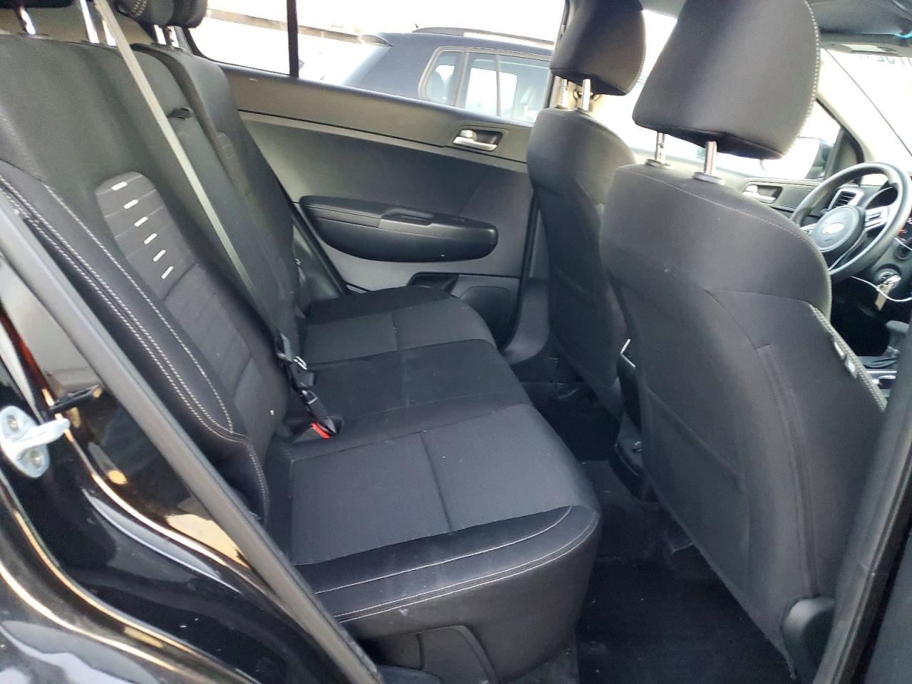 2018 KIA SPORTAGE LX photo 11