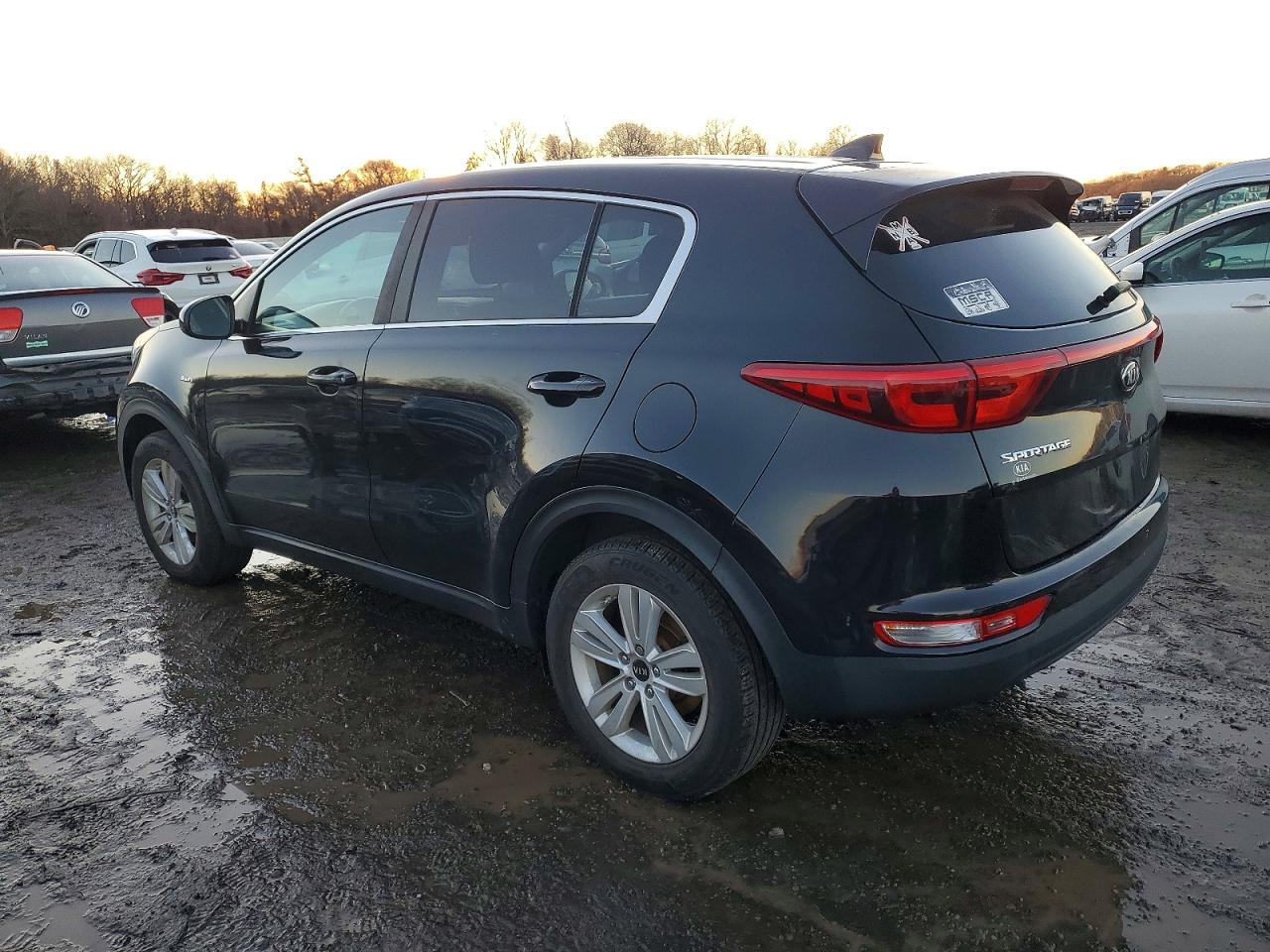 2018 KIA SPORTAGE LX photo 2