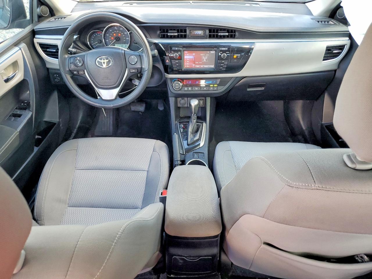 2016 TOYOTA COROLLA L photo 8
