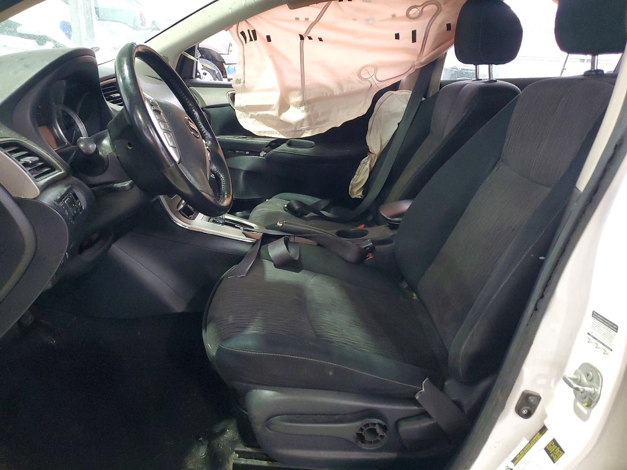 2015 NISSAN SENTRA S photo 7