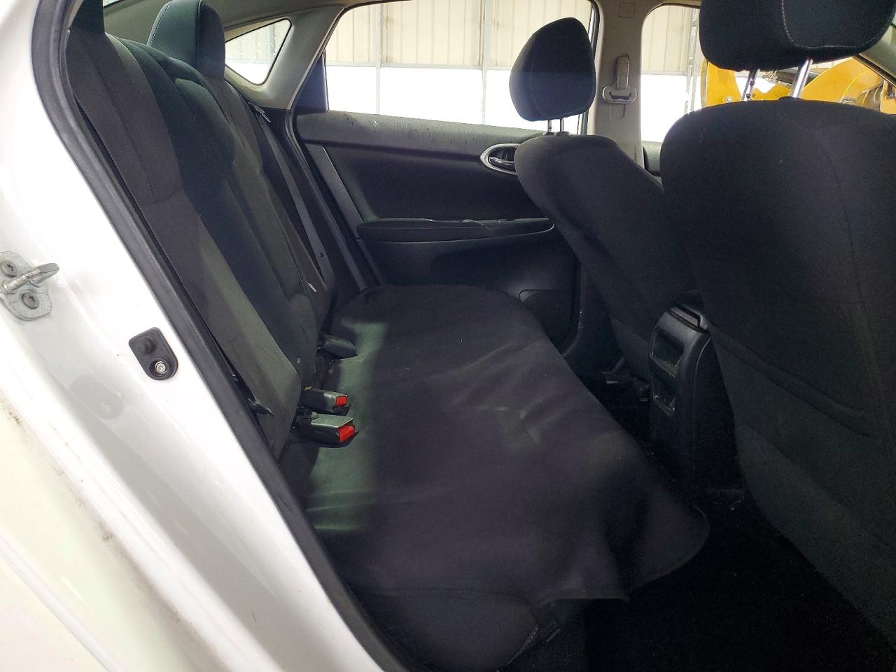 2015 NISSAN SENTRA S photo 10