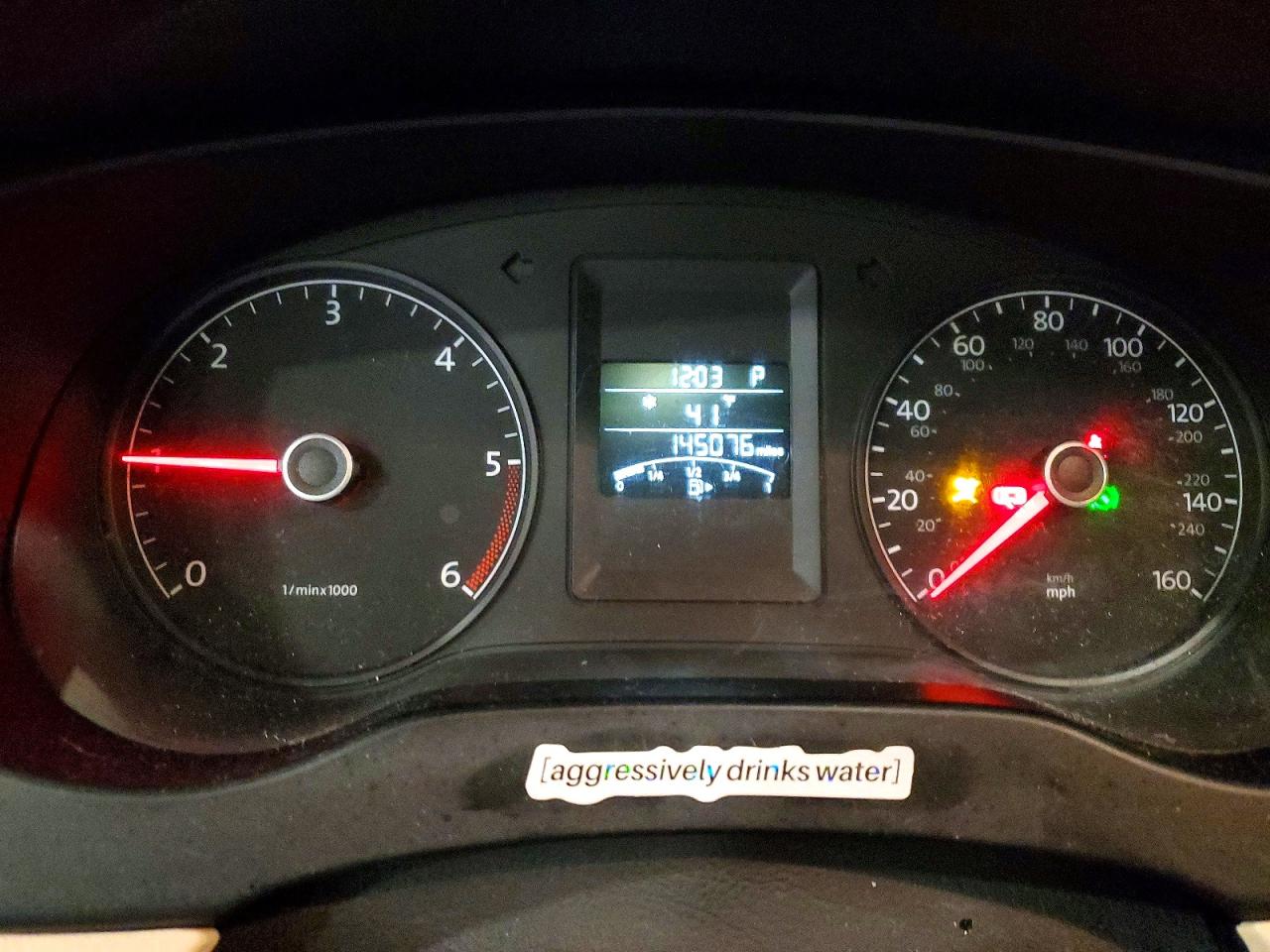 2011 VOLKSWAGEN JETTA TDI photo 25