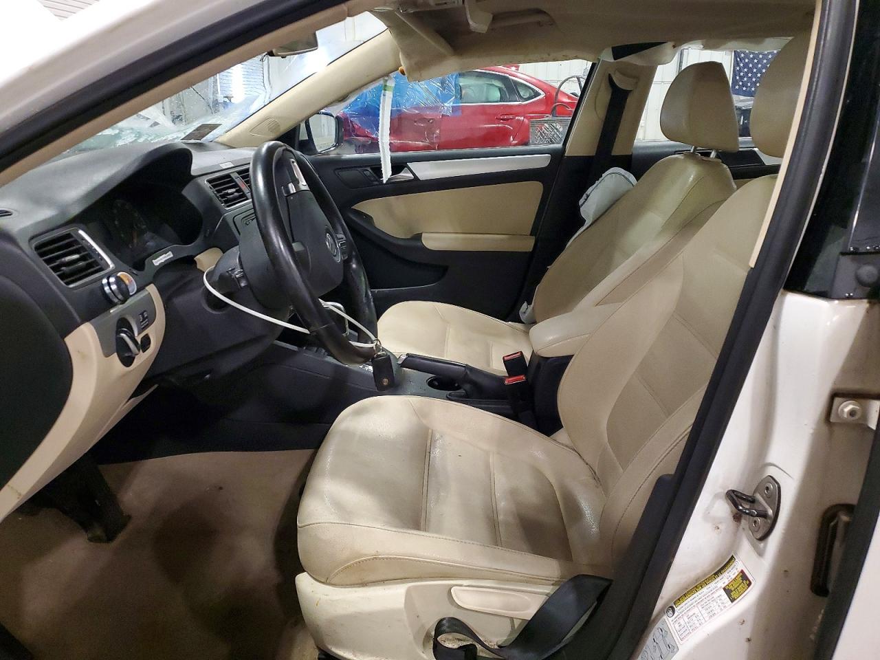 2011 VOLKSWAGEN JETTA TDI photo 19