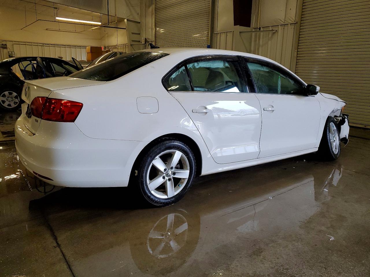 2011 VOLKSWAGEN JETTA TDI photo 7