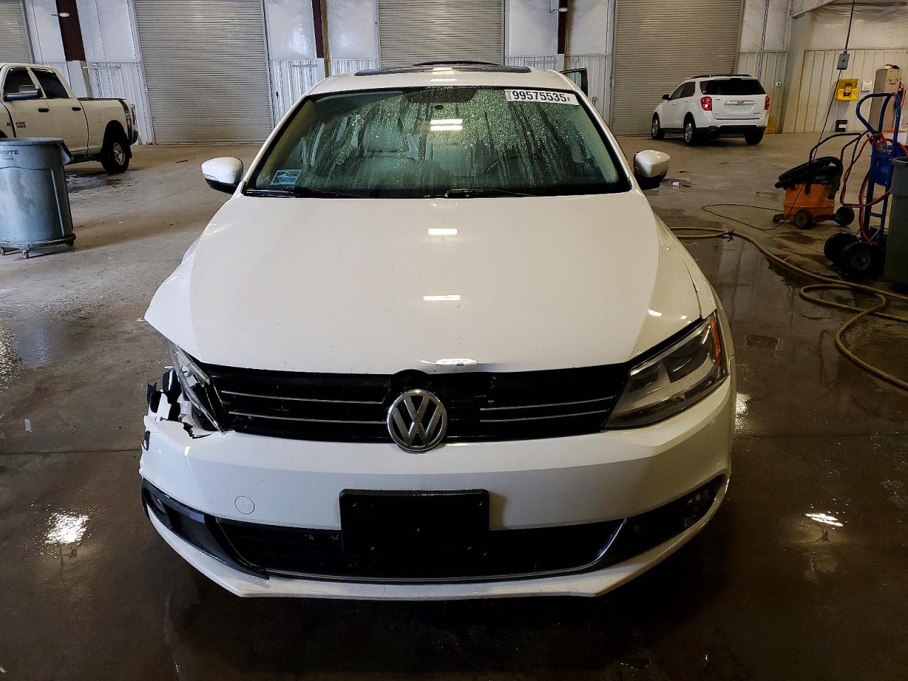 2011 VOLKSWAGEN JETTA TDI photo 13