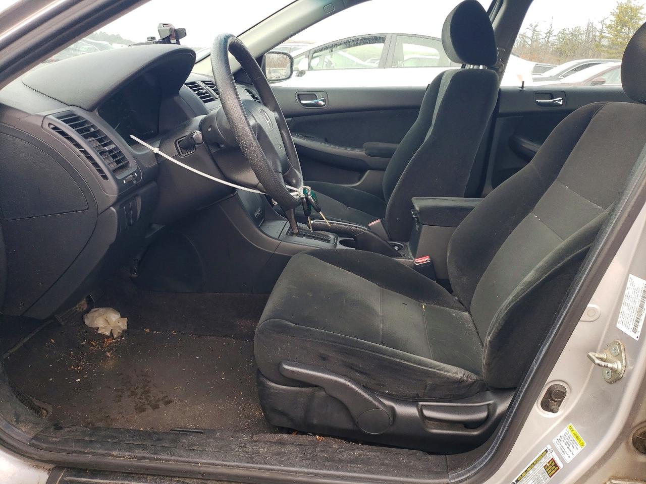 2006 HONDA ACCORD LX photo 7