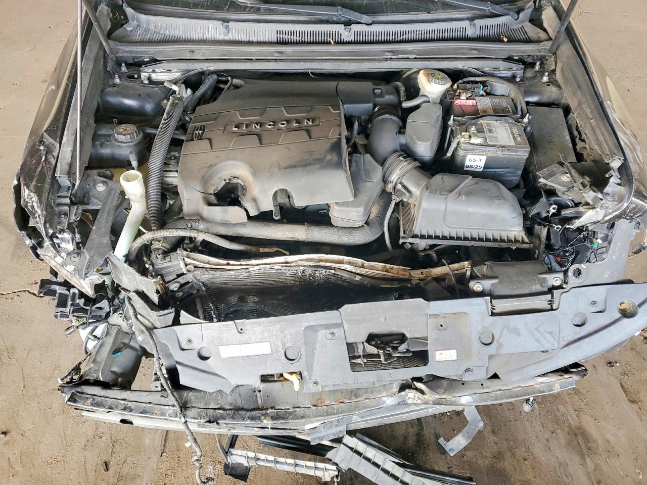 2013 LINCOLN MKS photo 11