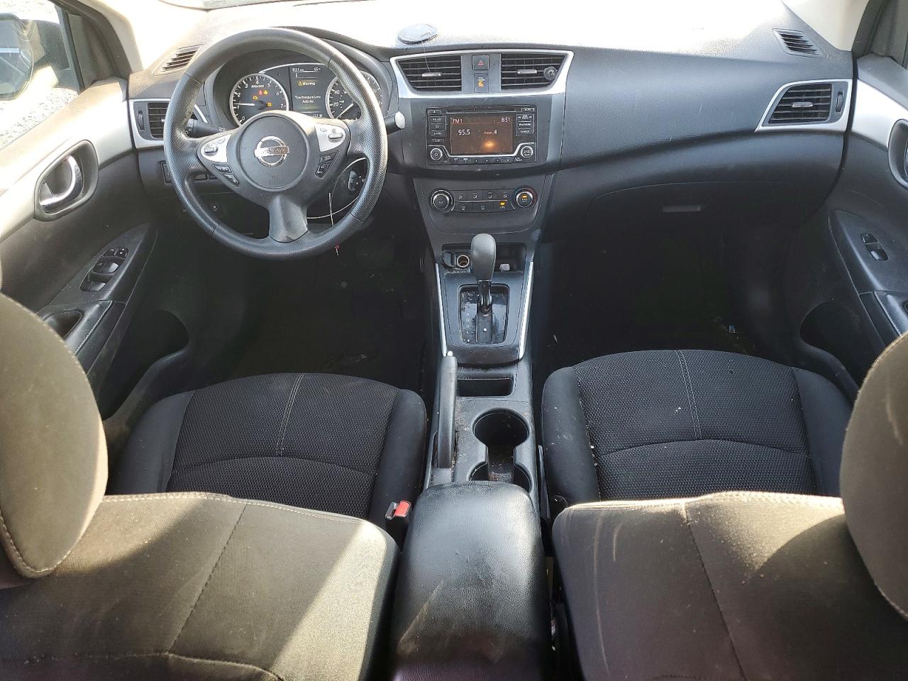 2018 NISSAN SENTRA S photo 8