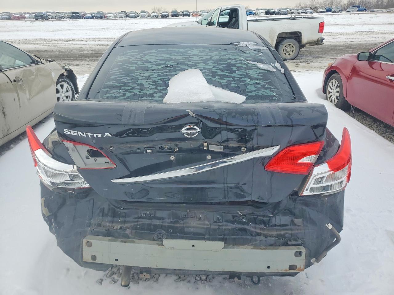 2018 NISSAN SENTRA S photo 6