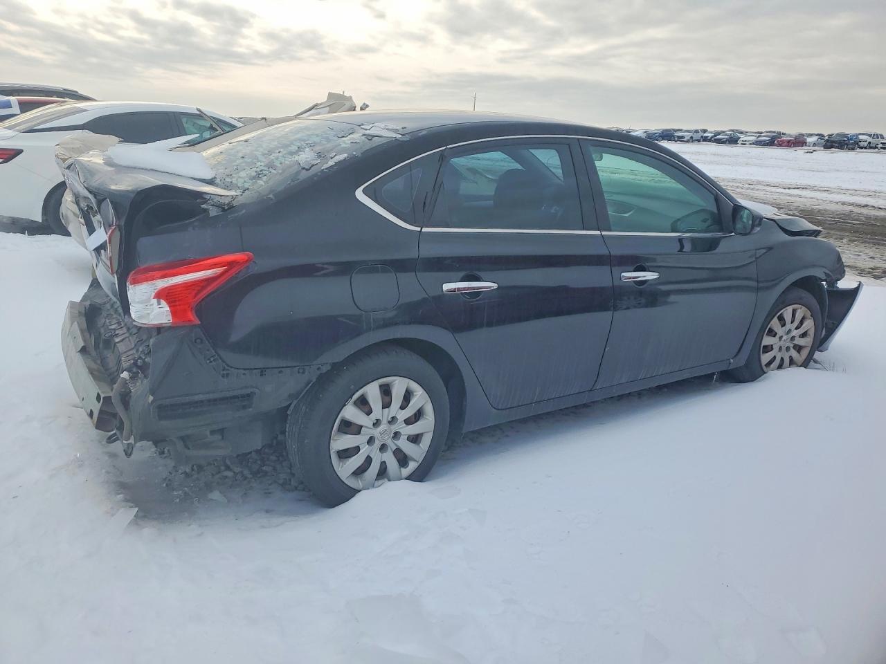 2018 NISSAN SENTRA S photo 3