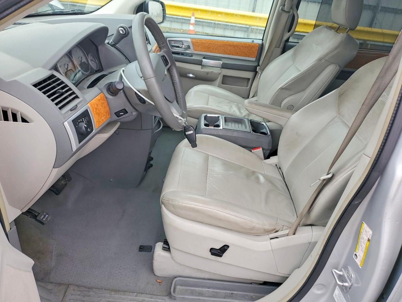2008 CHRYSLER TOWN & COUNTRY LIMITED photo 19