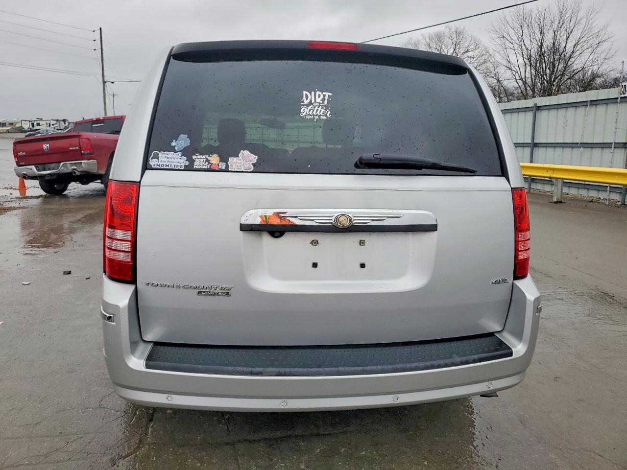 2008 CHRYSLER TOWN & COUNTRY LIMITED photo 16