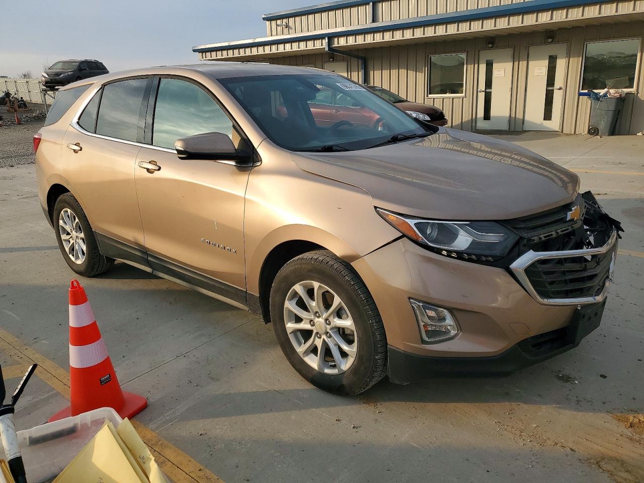 2019 CHEVROLET EQUINOX LT photo 4