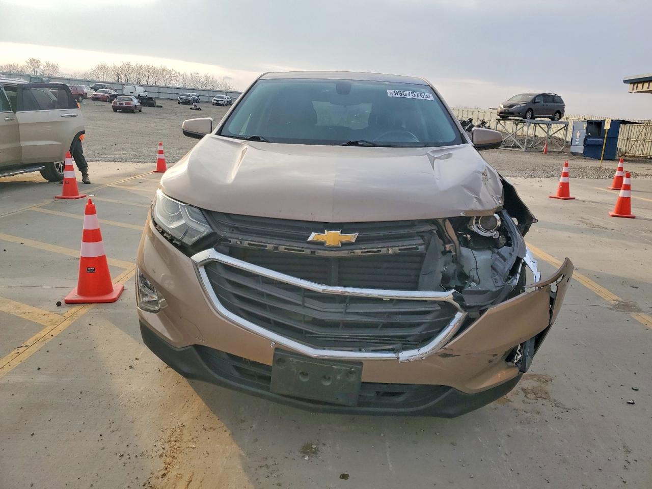 2019 CHEVROLET EQUINOX LT photo 5