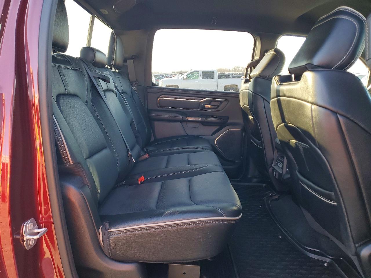 2019 RAM 1500 LIMITED photo 10
