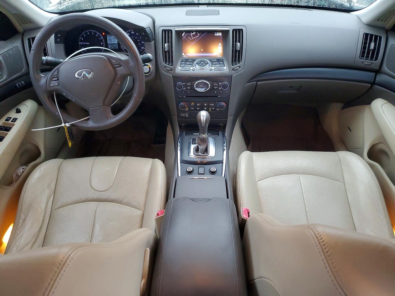 2012 INFINITI G37 photo 8