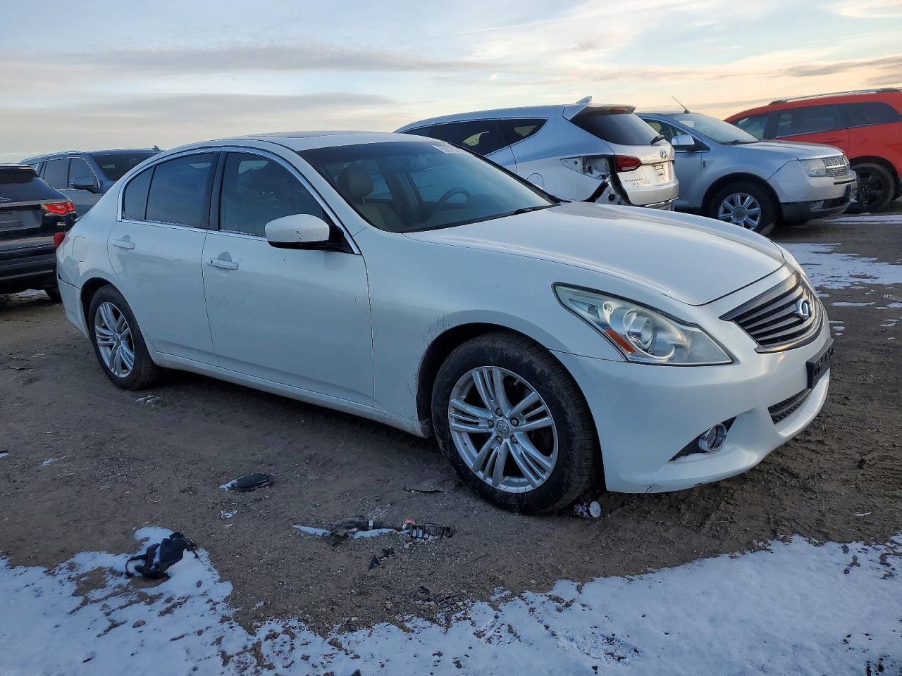 2012 INFINITI G37 photo 4