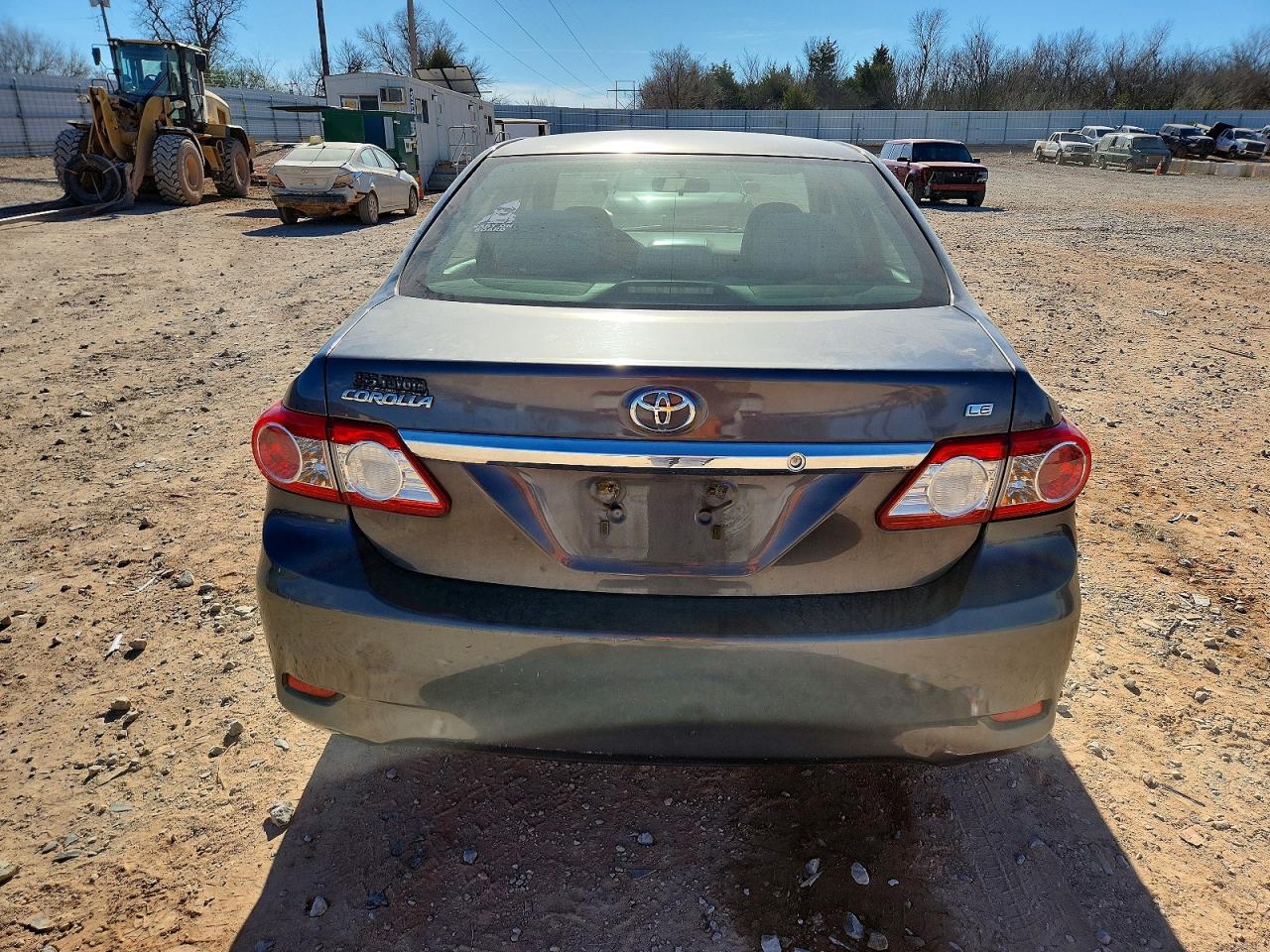 2011 TOYOTA COROLLA BASE photo 6