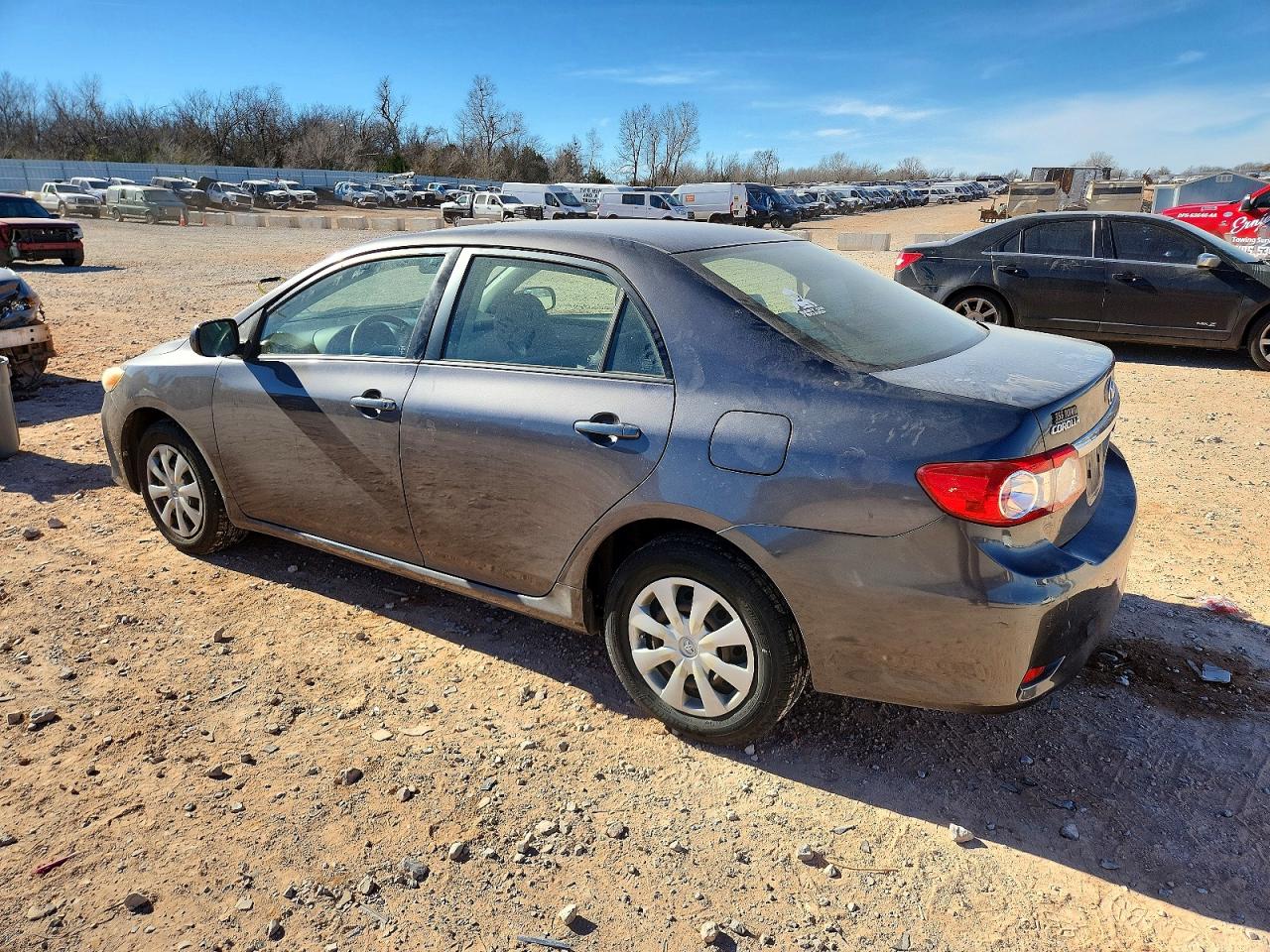 2011 TOYOTA COROLLA BASE photo 2