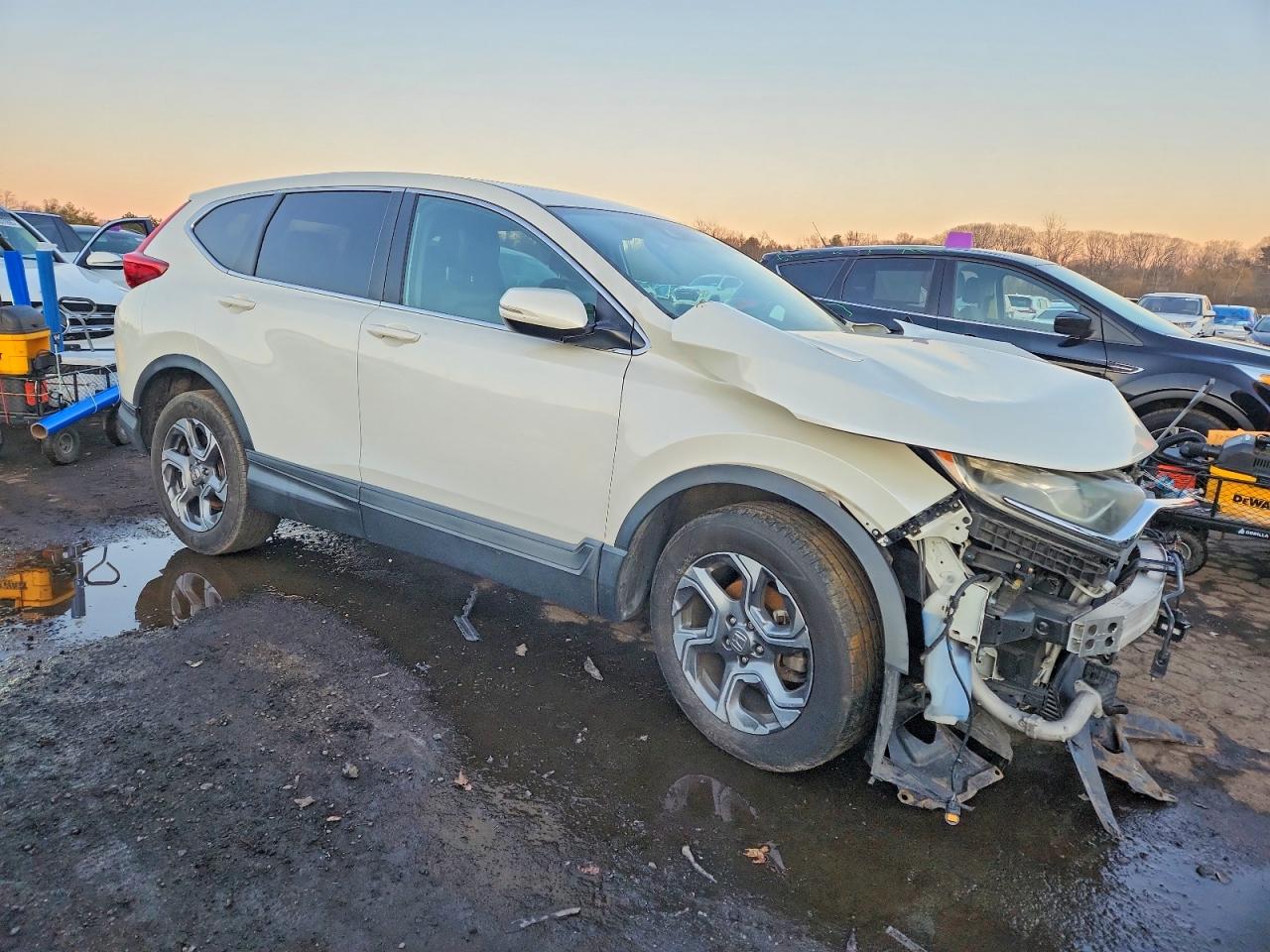 2017 HONDA CR-V EX photo 4