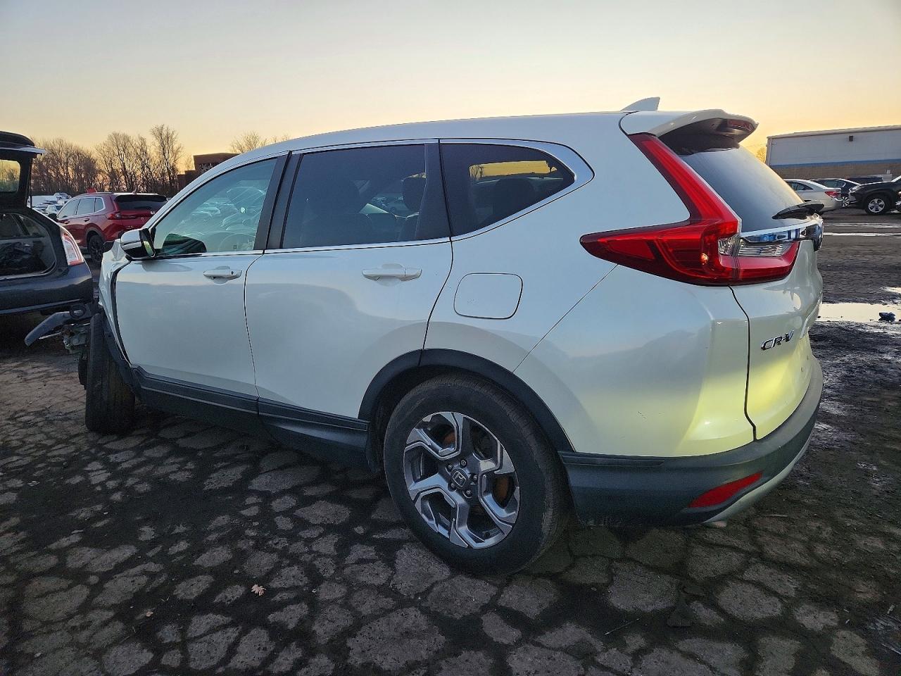 2017 HONDA CR-V EX photo 2