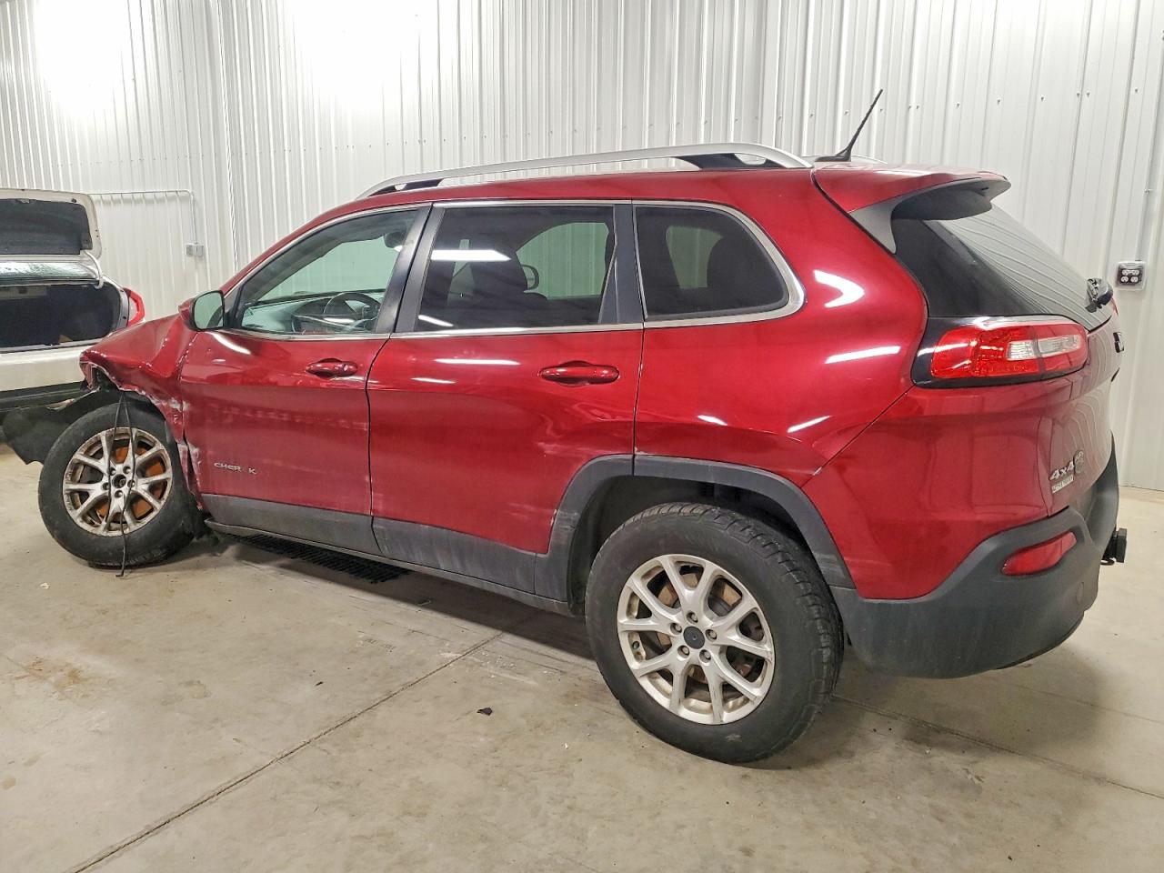 2015 JEEP CHEROKEE LATITUDE photo 2