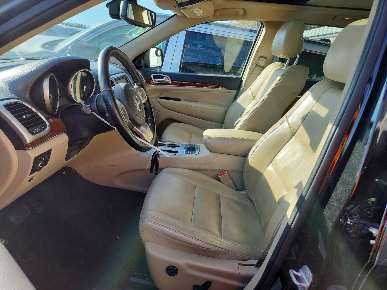 2012 JEEP GRAND CHEROKEE LIMITED photo 7
