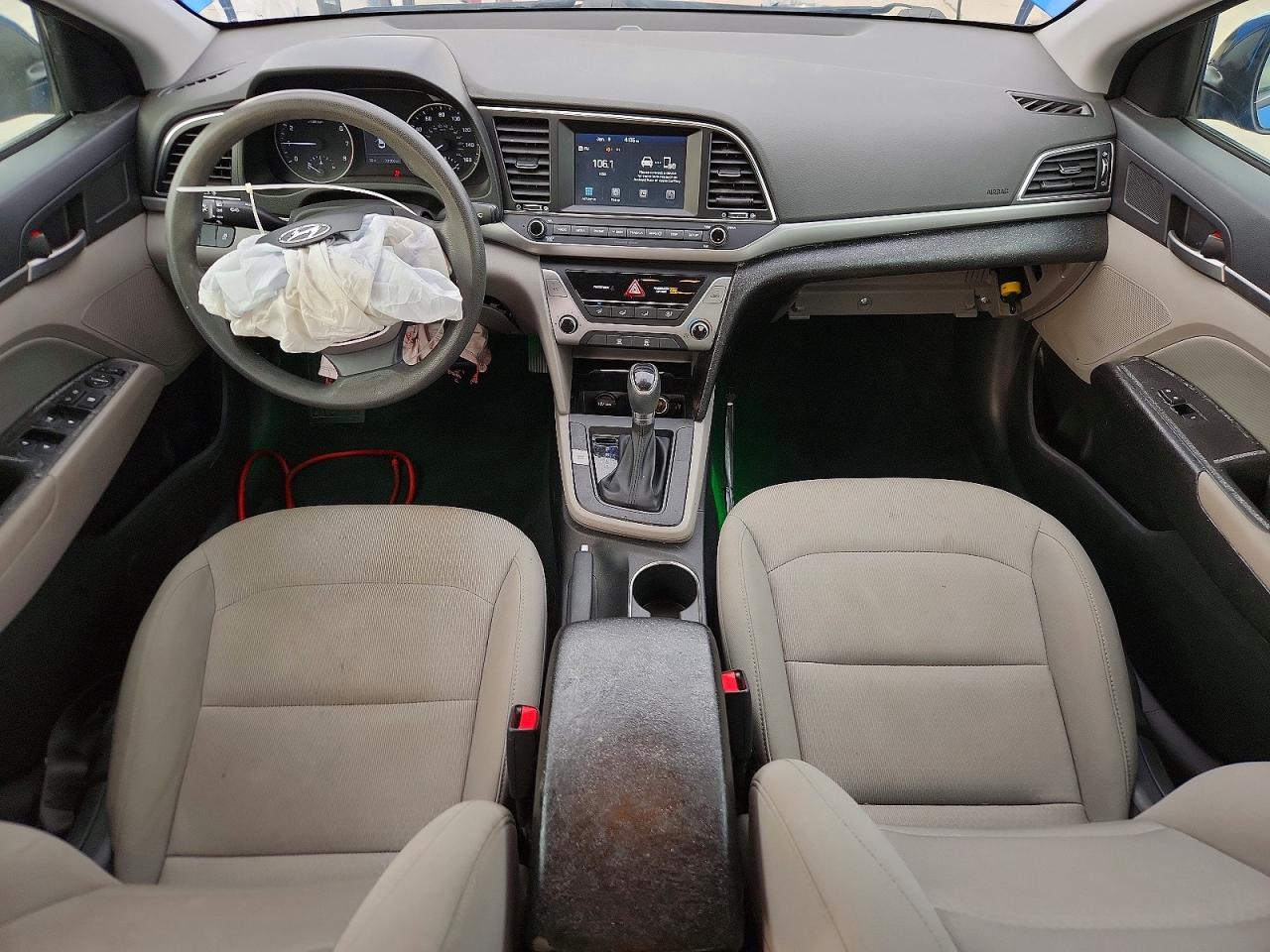 2018 HYUNDAI ELANTRA SEL photo 8