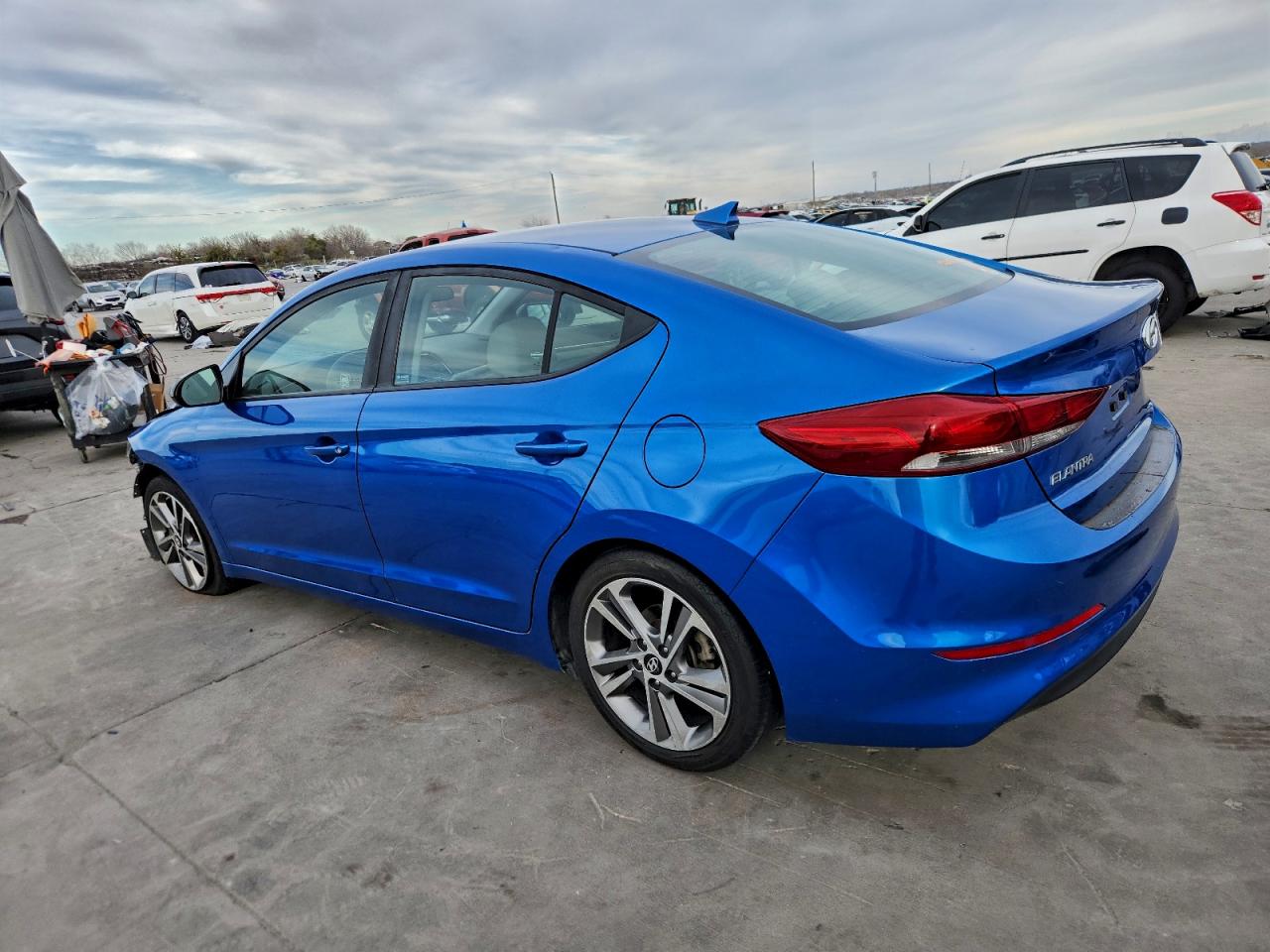 2018 HYUNDAI ELANTRA SEL photo 2
